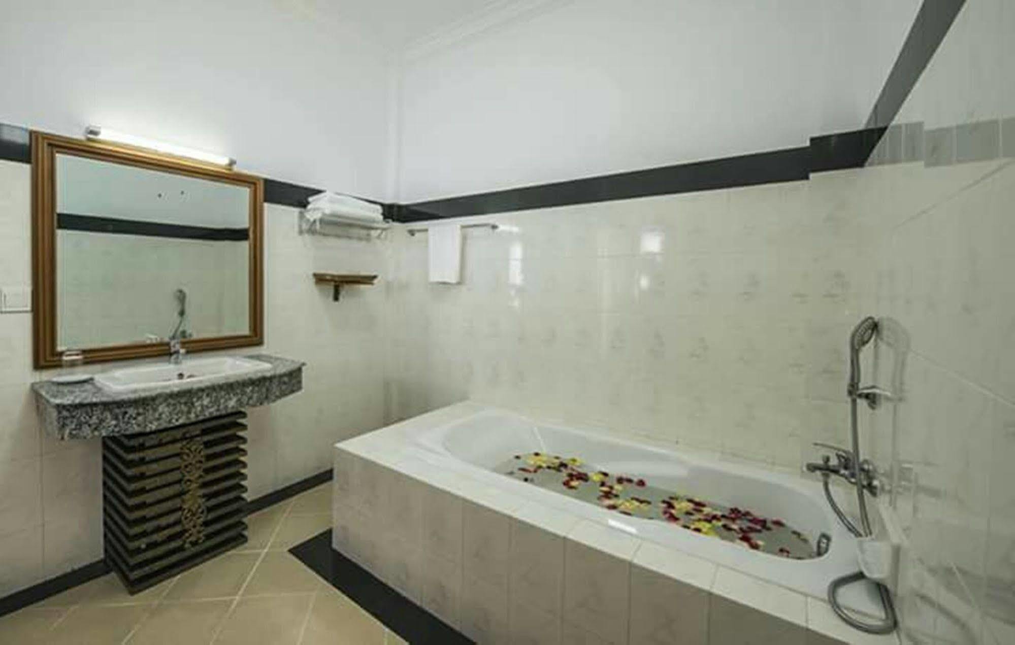 Hotel Shwe Nann Htike Pyin U Lwin Zewnętrze zdjęcie