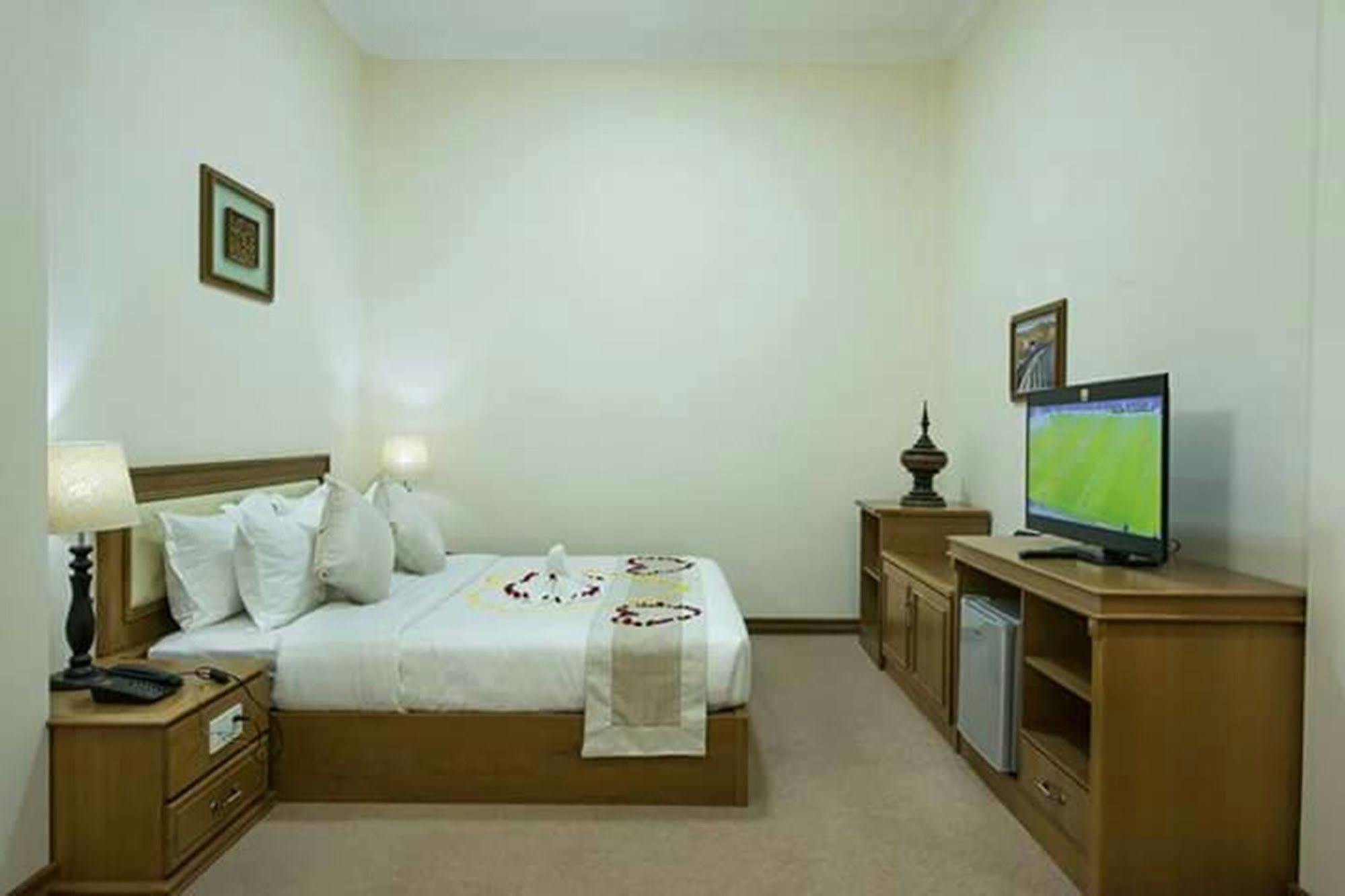 Hotel Shwe Nann Htike Pyin U Lwin Zewnętrze zdjęcie